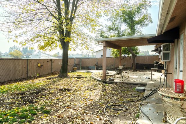 17383 Daley Road, Madera, CA 93638