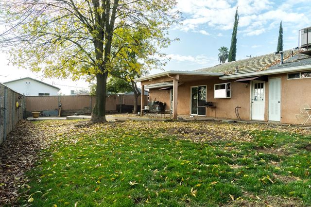 17383 Daley Road, Madera, CA 93638