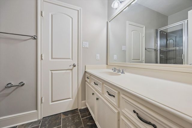 4523 Maple Street, Bellaire, TX 77401