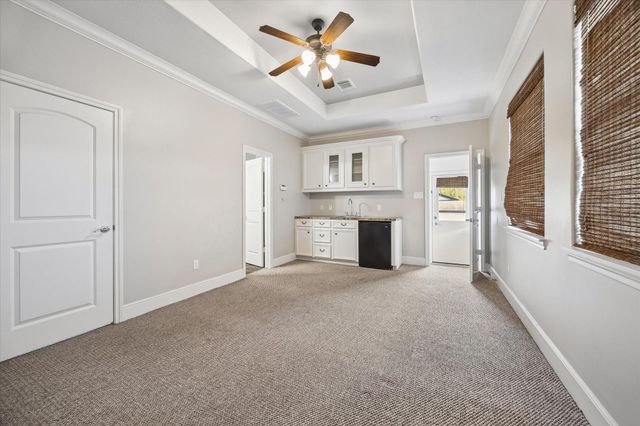 4523 Maple Street, Bellaire, TX 77401