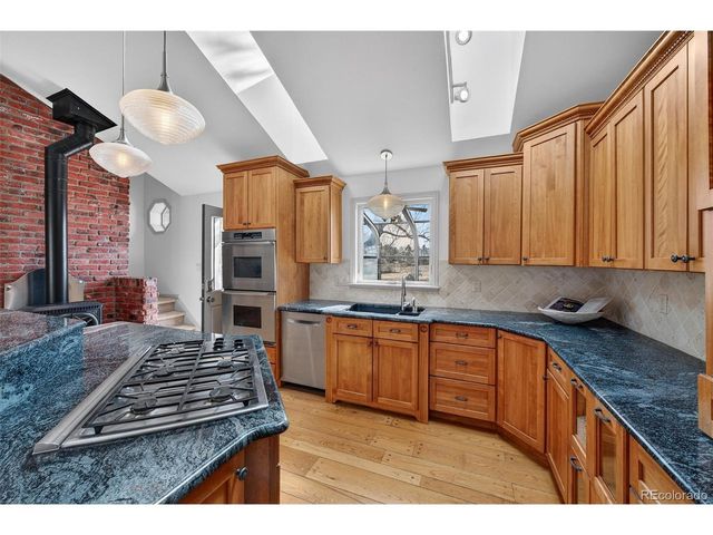 1 Snowy Owl Ln, Littleton, CO 80127