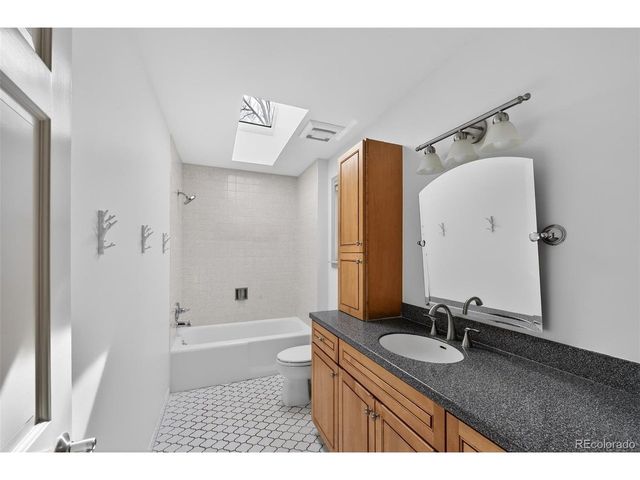 1 Snowy Owl Ln, Littleton, CO 80127