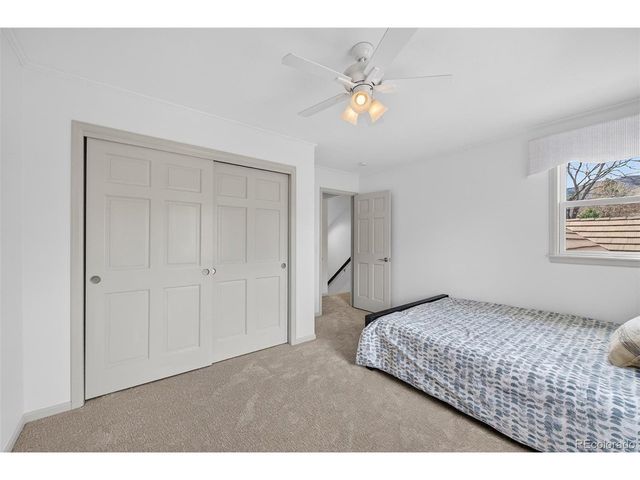 1 Snowy Owl Ln, Littleton, CO 80127