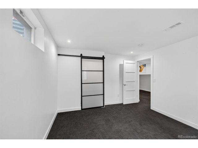 1 Snowy Owl Ln, Littleton, CO 80127