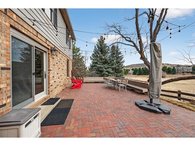 1 Snowy Owl Ln, Littleton, CO 80127