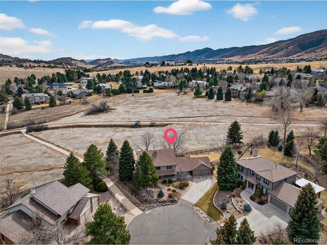 1 Snowy Owl Ln, Littleton, CO 80127