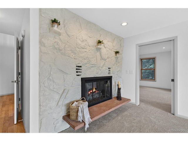 1 Snowy Owl Ln, Littleton, CO 80127