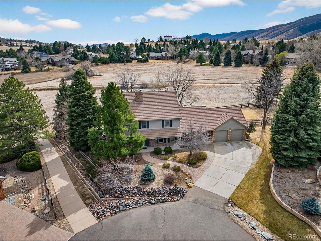 1 Snowy Owl Ln, Littleton, CO 80127