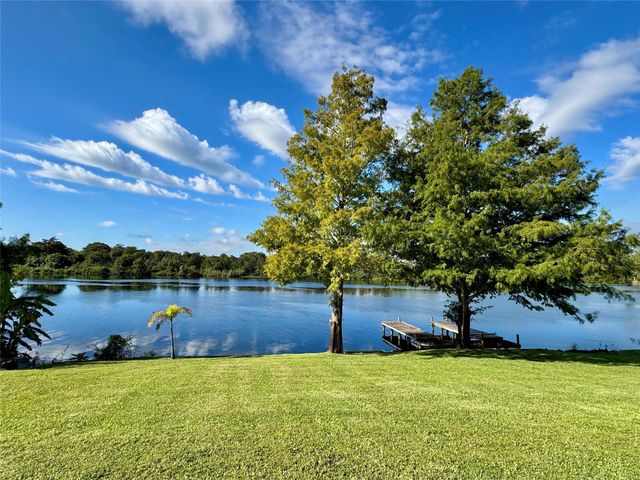 19580 NW 80th Dr, Okeechobee, FL 34972