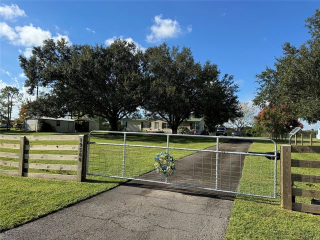 19580 NW 80th Dr, Okeechobee, FL 34972