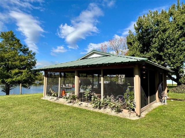 19580 NW 80th Dr, Okeechobee, FL 34972