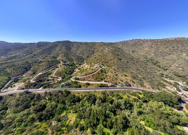 1186 Harbison Canyon, El Cajon, CA 92019