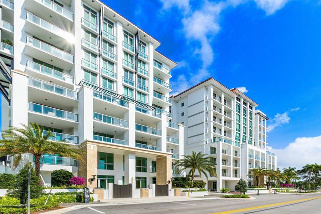 475 E Royal Palm Road 206, Boca Raton, FL 33432