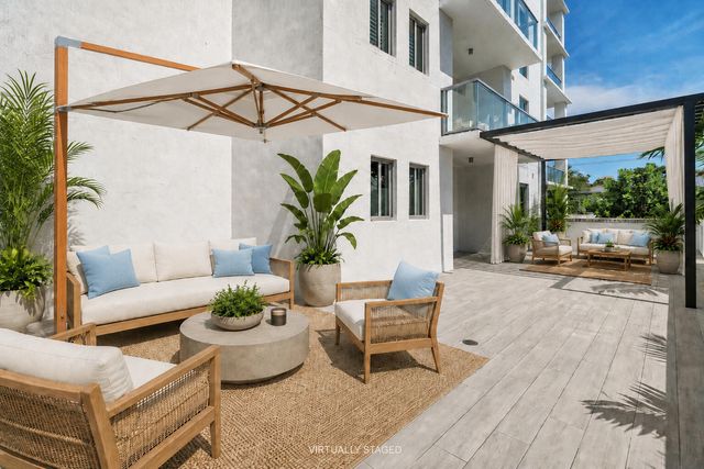 475 E Royal Palm Road 206, Boca Raton, FL 33432