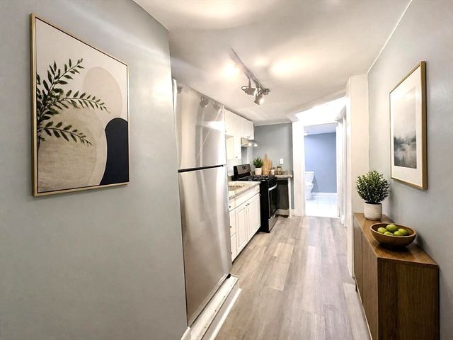45A Hancock St A, Boston, MA 02114