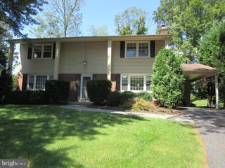 9307 HARNESS HORSE CT, Springfield, VA 22153