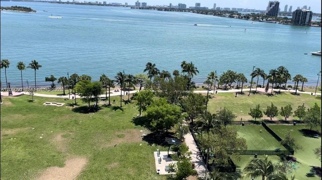 1900 N Bayshore Dr 3311, Miami, FL 33132