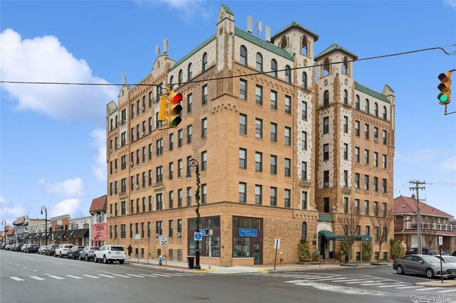 310 Riverside Boulevard 1H, Long Beach, NY 11561