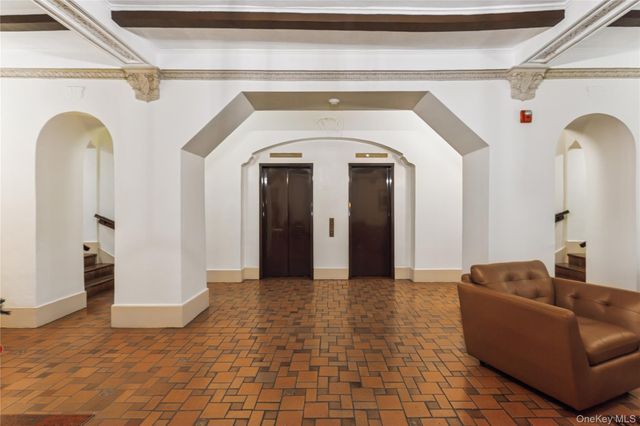 310 Riverside Boulevard 1H, Long Beach, NY 11561