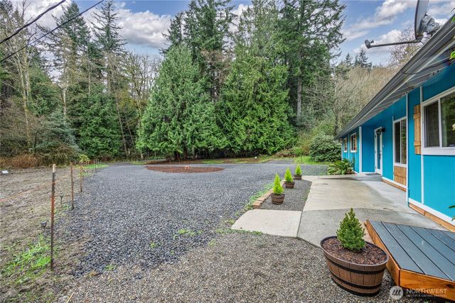 3050 NE Sawdust Hill Road, Poulsbo, WA 98370