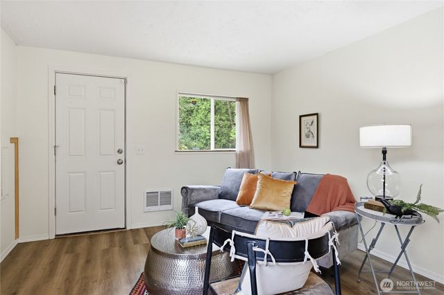 3050 NE Sawdust Hill Road, Poulsbo, WA 98370