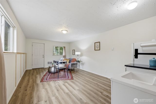 3050 NE Sawdust Hill Road, Poulsbo, WA 98370