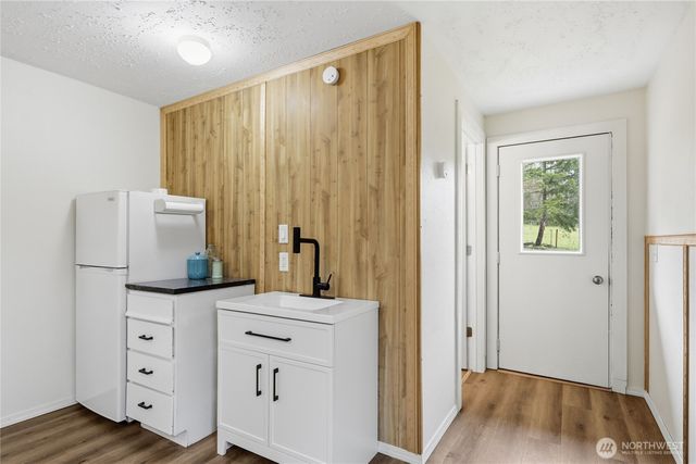 3050 NE Sawdust Hill Road, Poulsbo, WA 98370