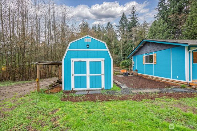 3050 NE Sawdust Hill Road, Poulsbo, WA 98370