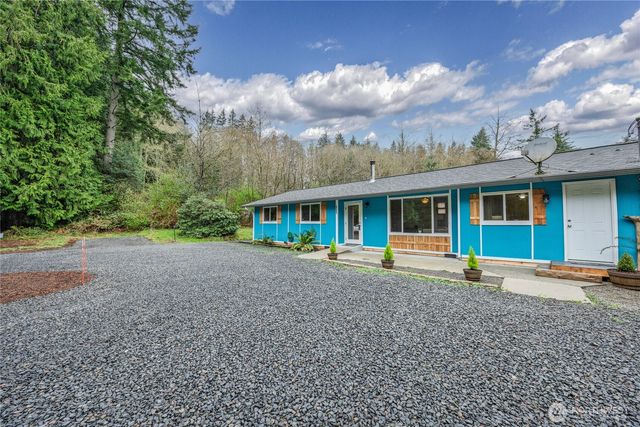 3050 NE Sawdust Hill Road, Poulsbo, WA 98370