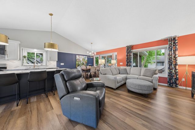 9039 Vickors Crossing, Brooklyn Park, MN 55443