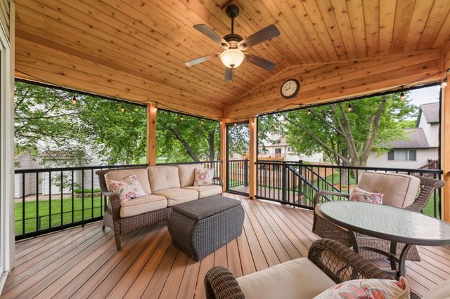 9039 Vickors Crossing, Brooklyn Park, MN 55443