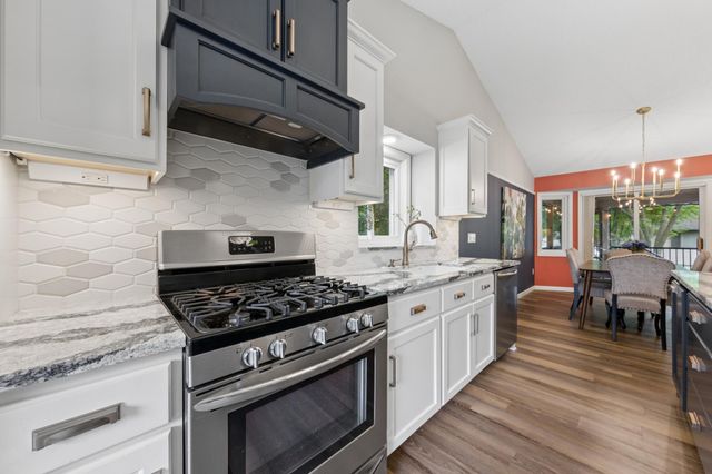 9039 Vickors Crossing, Brooklyn Park, MN 55443