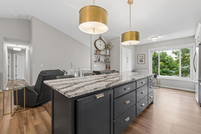 9039 Vickors Crossing, Brooklyn Park, MN 55443