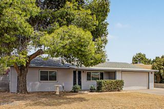 2222 E MARCONI Avenue, Phoenix, AZ 85022