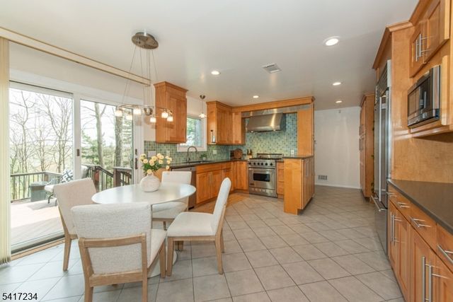 23 Powell Dr, West Orange Twp., NJ 07052