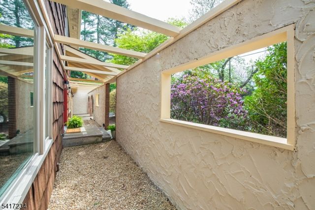 23 Powell Dr, West Orange Twp., NJ 07052