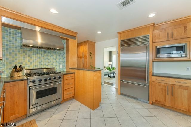 23 Powell Dr, West Orange Twp., NJ 07052