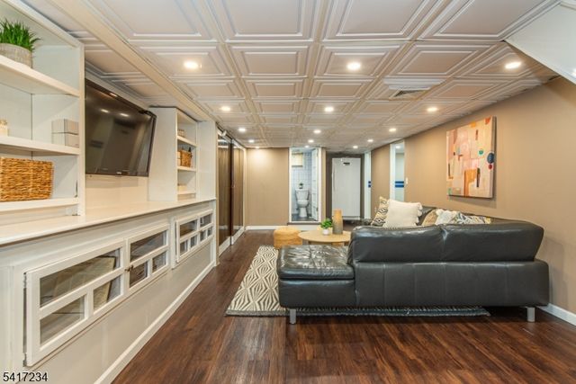 23 Powell Dr, West Orange Twp., NJ 07052