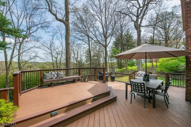 23 Powell Dr, West Orange Twp., NJ 07052