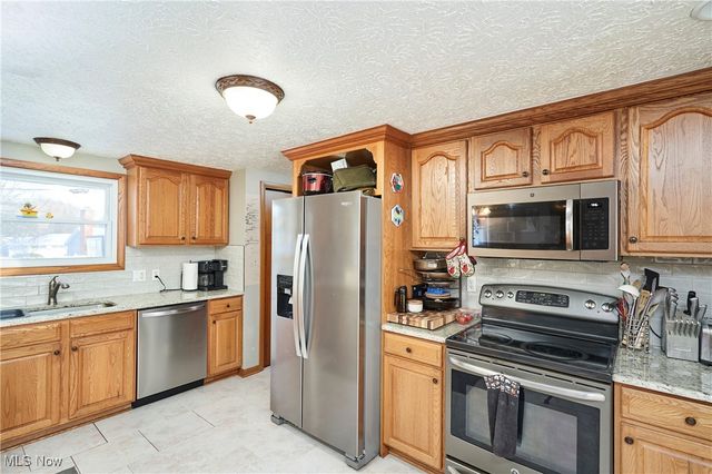 2580 Crestview Avenue, Alliance, OH 44601