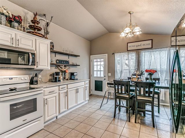 2713 Edgemere Drive, Norman, OK 73071