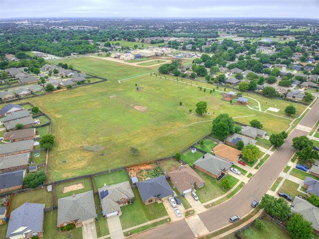 2713 Edgemere Drive, Norman, OK 73071