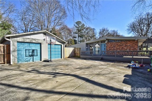 3111 Spring Valley Road, Charlotte, NC 28210