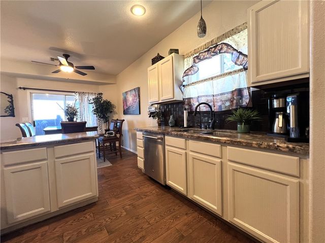 1585 Pettibone Drive, Bullhead City, AZ 86442