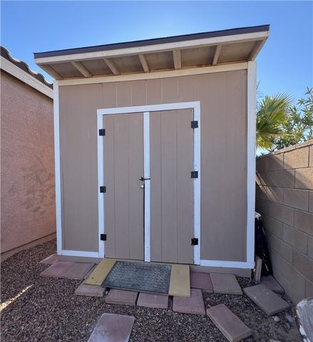 1585 Pettibone Drive, Bullhead City, AZ 86442