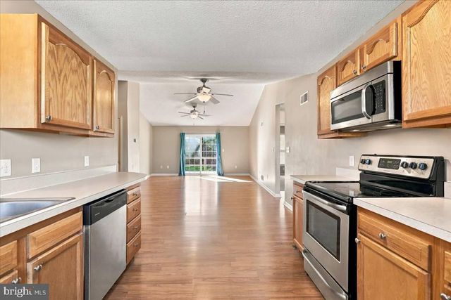 366 CLOSE DR, Martinsburg, WV 25404