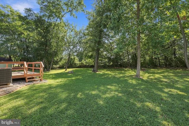 366 CLOSE DR, Martinsburg, WV 25404