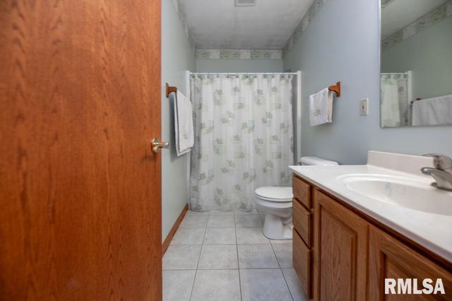 2229 MICHELLE Court, Bartonville, IL 61607