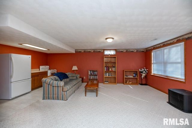 2229 MICHELLE Court, Bartonville, IL 61607