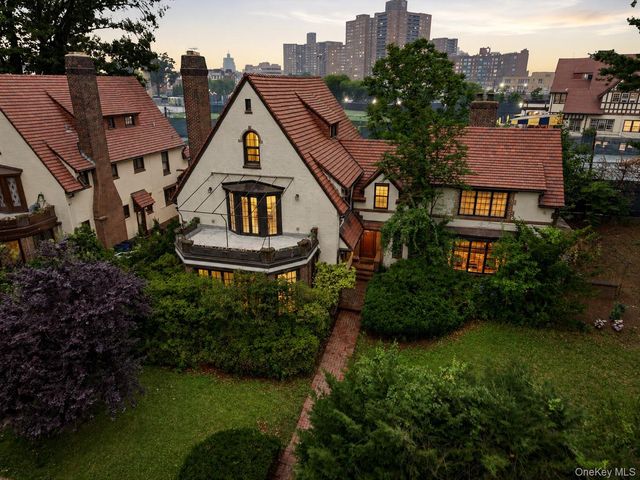 64 Dartmouth Street, Forest Hills, NY 11375